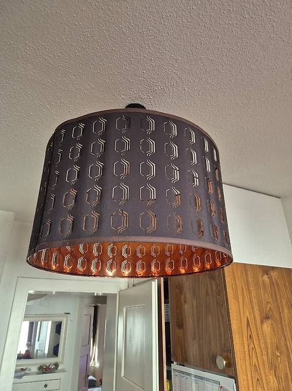 Lampadari & plafoniere: Dark patterned ceiling lamp with copper-coloured interior  – Usato da Zürich venduto da sof_pz8l