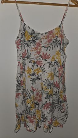 Sommerliches Blümchen-Kleid von Divided H&M, Grösse 36 top!