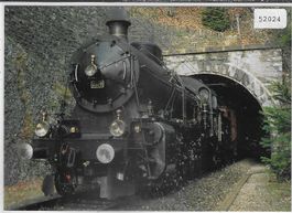 Dampflokomotive C 5/6 2978 mit Zug
