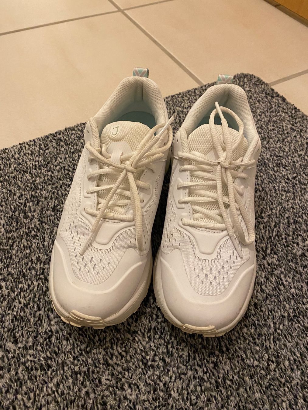 Joya Damenschuhe: Joya Sneaker – Gebraucht aus Hombrechtikon von sch_8qrm 2