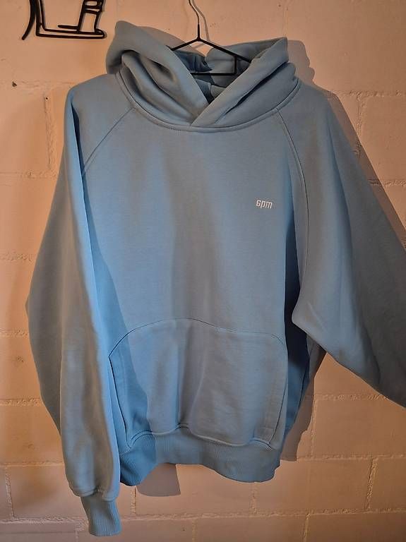 Maglioni & Felpe: 6pm Hoodie in hellblau, Grösse L – Usato da Igis venduto da Vale_wgl 1