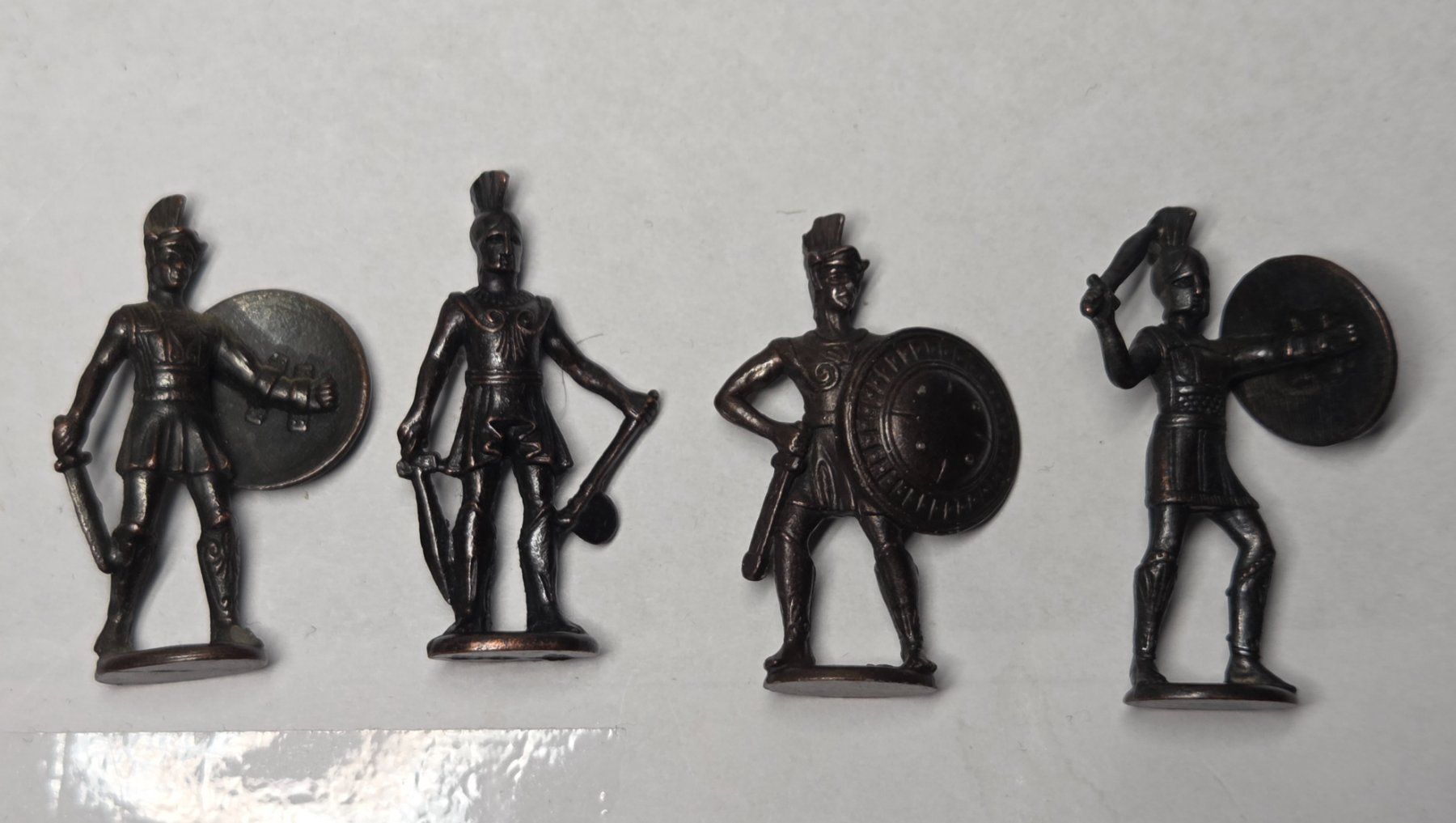 Figuren: Ü-ei Metall Griechische Krieger 1977 – Gebraucht aus Zürich von Tobi76