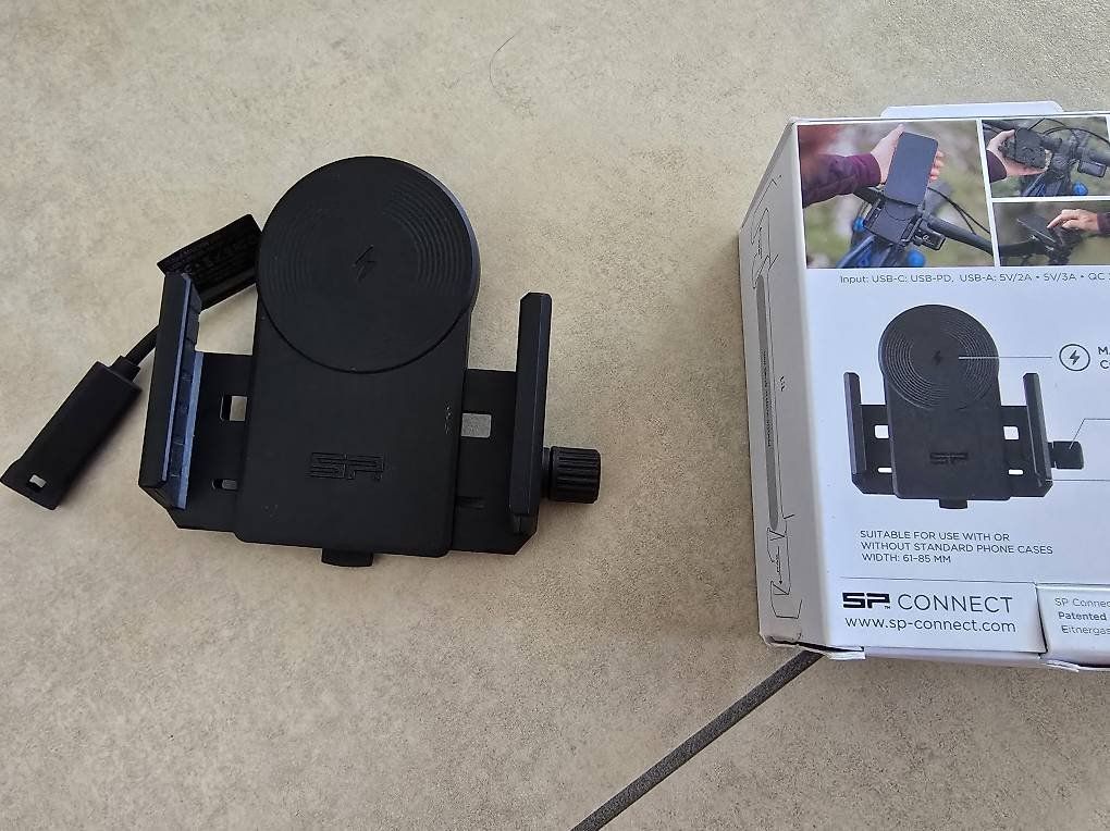 SP Connect Halterungen: Sp Connect Universal Charging Phone Clamp SPC+ – Gebraucht aus Rickenbach b. Wil von Kth_v8 1