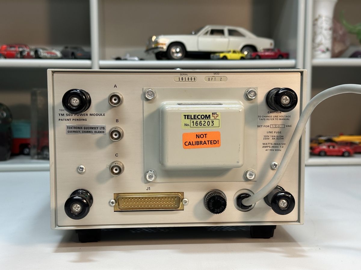 Misurare: Tektronix TM 503 Power Modul – Usato da Wädenswil venduto da HobbyZimmer 5