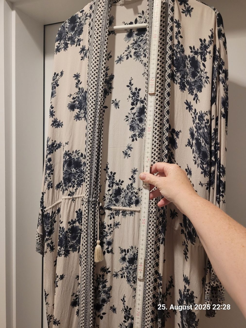 Arte internazionale: REWIEW, Sommer Kimono mit Blumenmuster, One Size – Usato da Bünzen venduto da Milly32 2