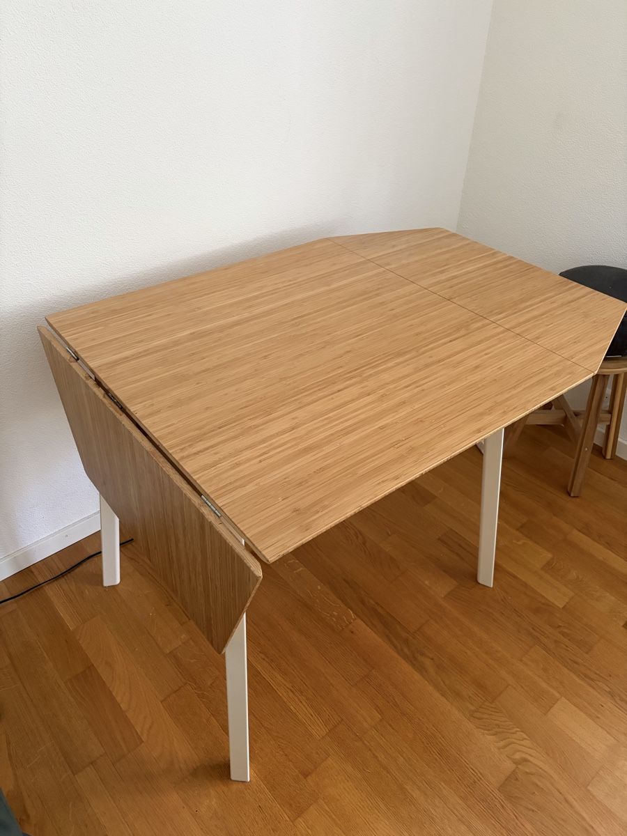 Ikea Scrivanie: Bamboo Drop Leaf Dining Table - Great for Summer Gatherings! – Usato da Thalwil venduto da fab_s89q 4