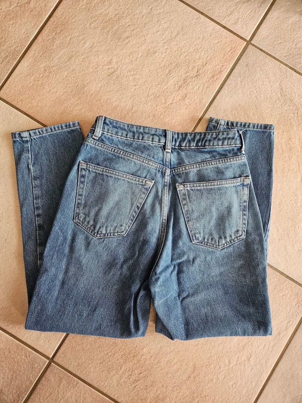 Jeans: Jeans taille XS – Usato da Vétroz venduto da sas_yln5 1