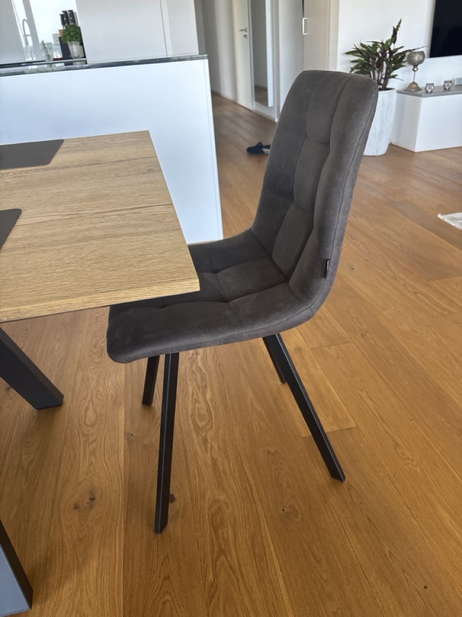 Chaises: 4x Essstühle – D'occasion à Root par rub_knt8 2