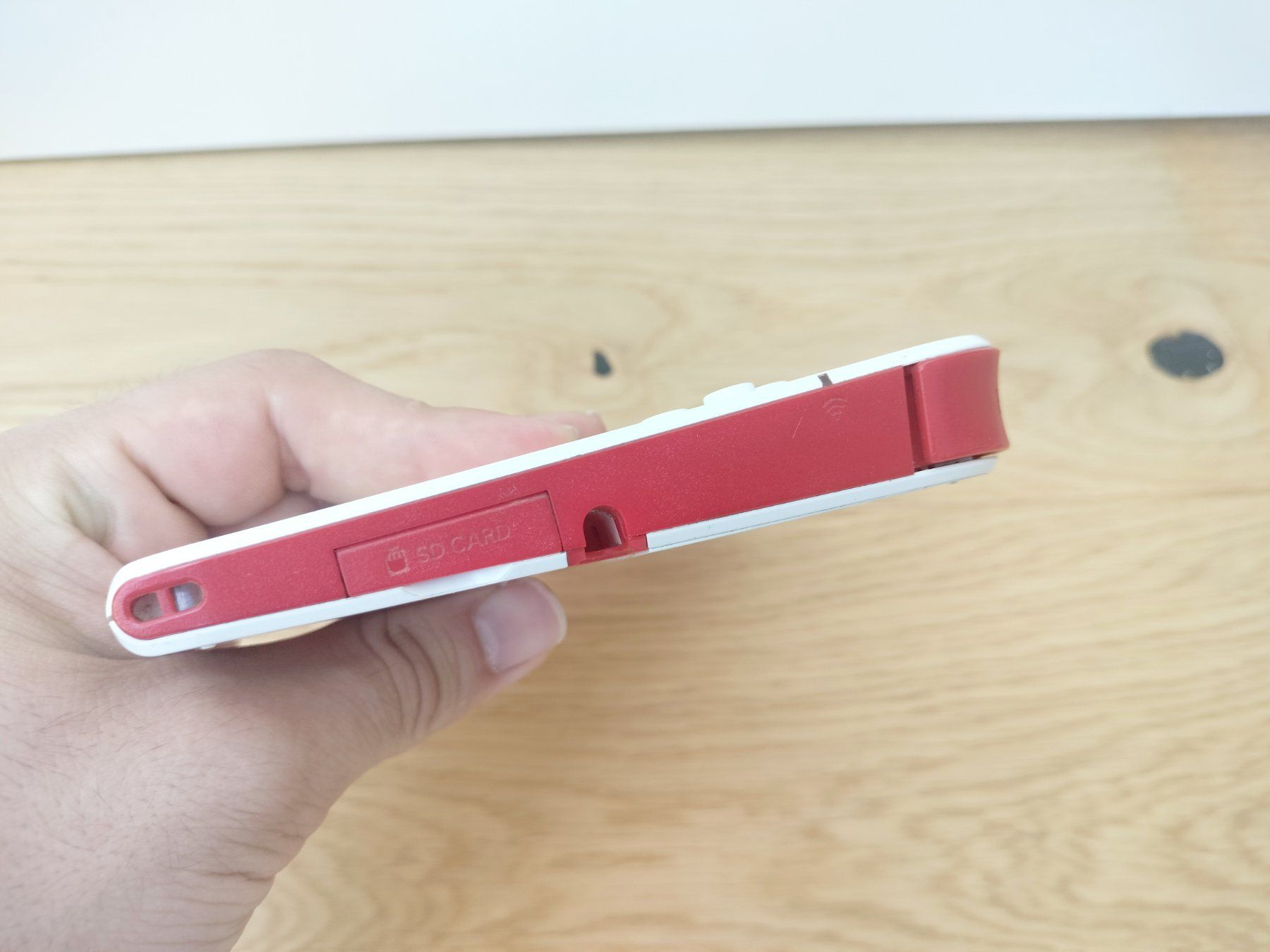 Nintendo Konsolen: Nintendo 2DS weiss/rot mit Ladekabel – Gebraucht aus Wil SG von kaizzen 6
