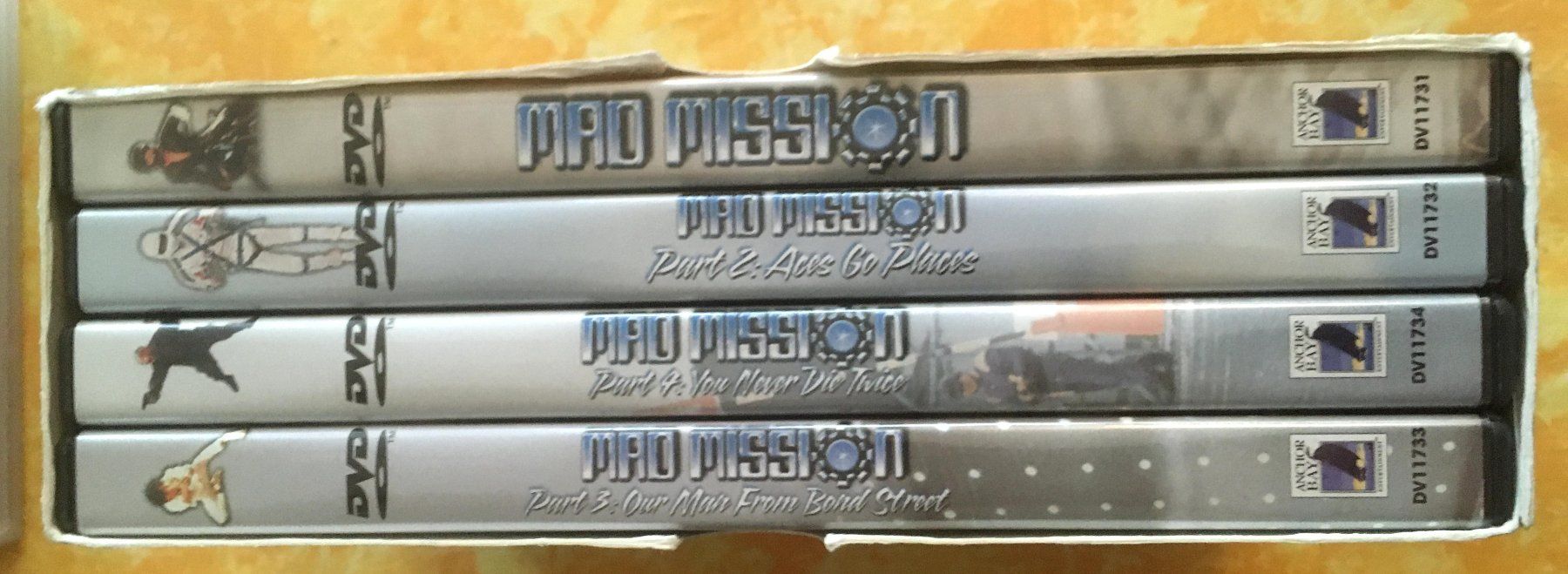 Tutti i DVDs: "Mad Mission" (Set von 4 DVD) – Usato da Zürich venduto da Derrick8 1