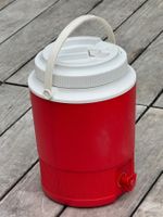 Retro Getränkespender, Vintage Wasserkanister für Camping