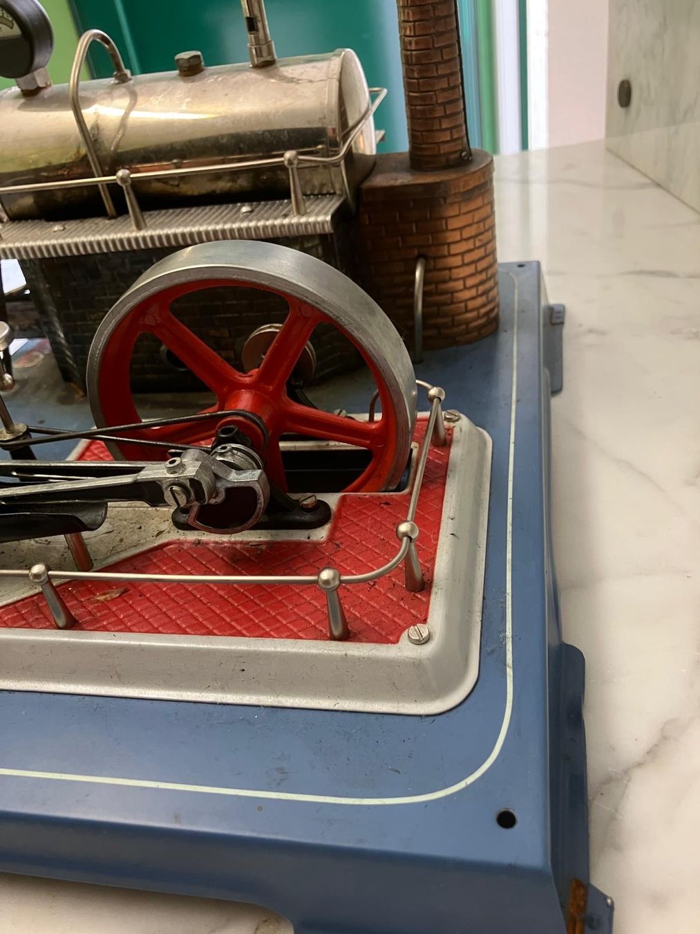Wilesco Kit di modellismo & Modellini statici: Dampfmaschine Wilesco, Machine à vapeur – Usato da Regensdorf venduto da 7ws8 4