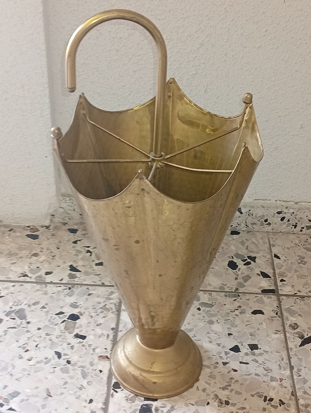 Altri mobili per ufficio: Schirmständer Messing Vintage 1950 Jahre. – Usato da Engelburg venduto da CH.Me