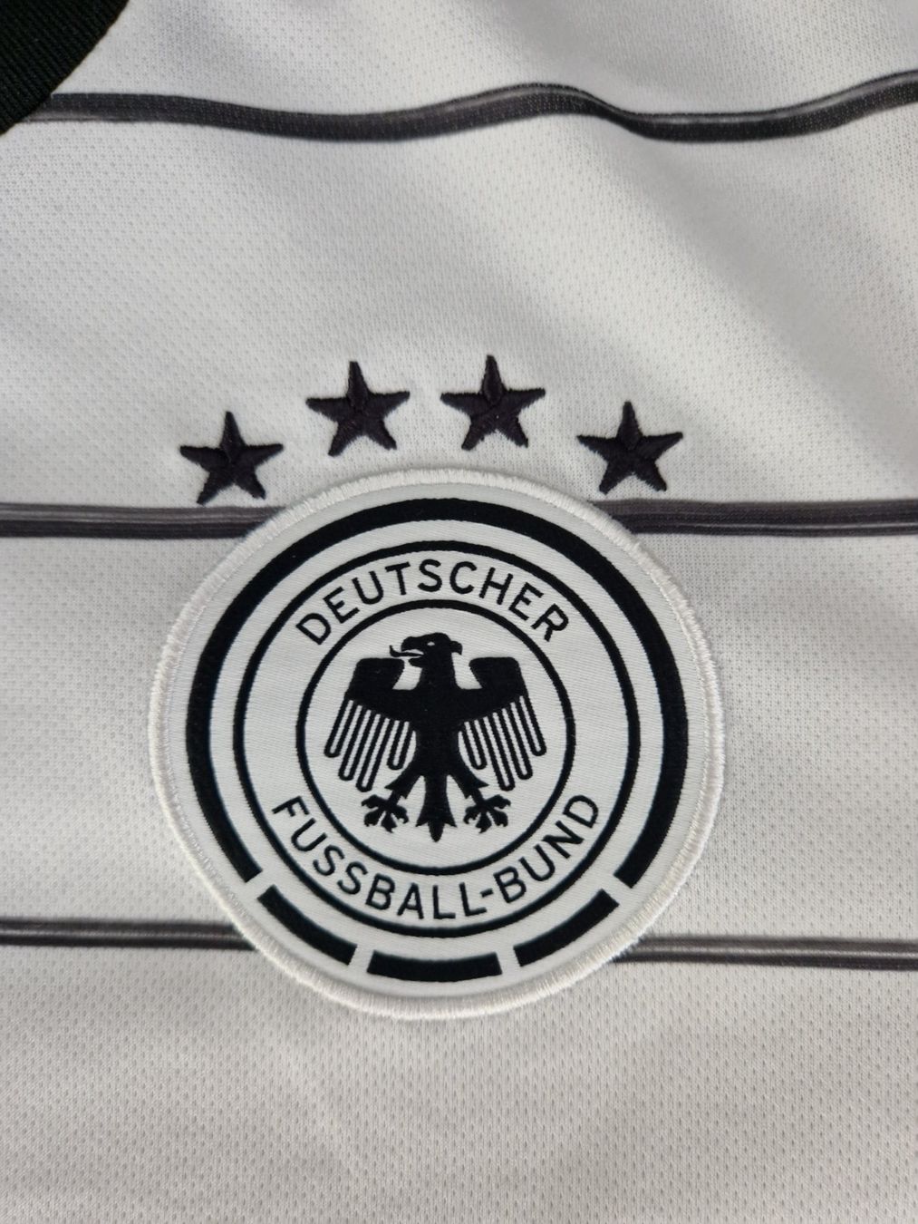 Adidas Canottiere & Pantaloni: Fussballtrikot Deutschland – Usato da Villars-sur-Glâne venduto da Mark_988 1