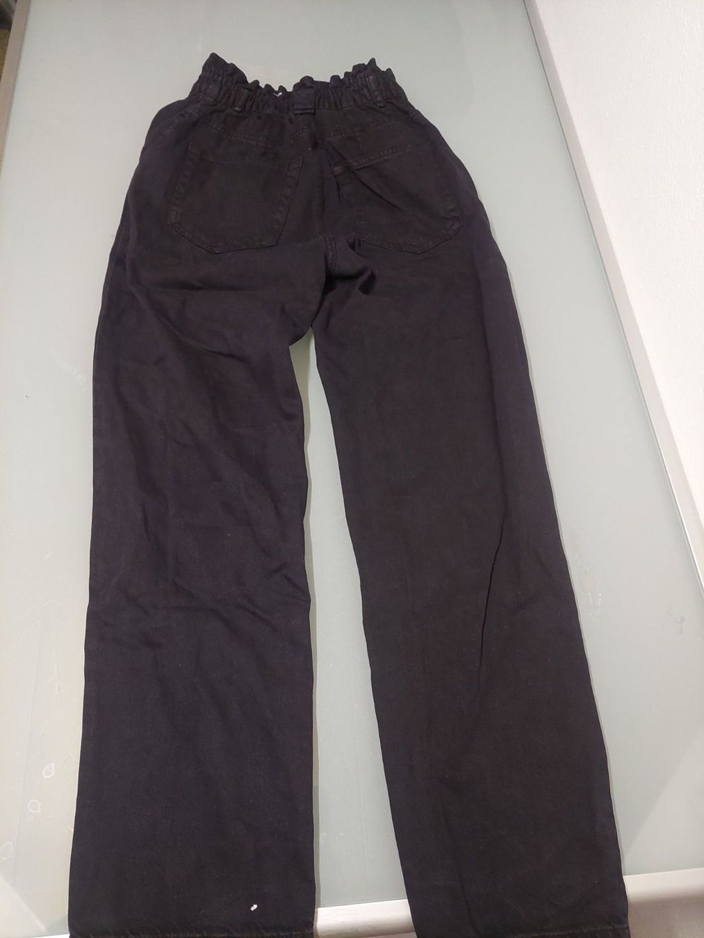 Jeans: schwarze Jeans – Usato da Unterbäch VS venduto da Nifadi 1
