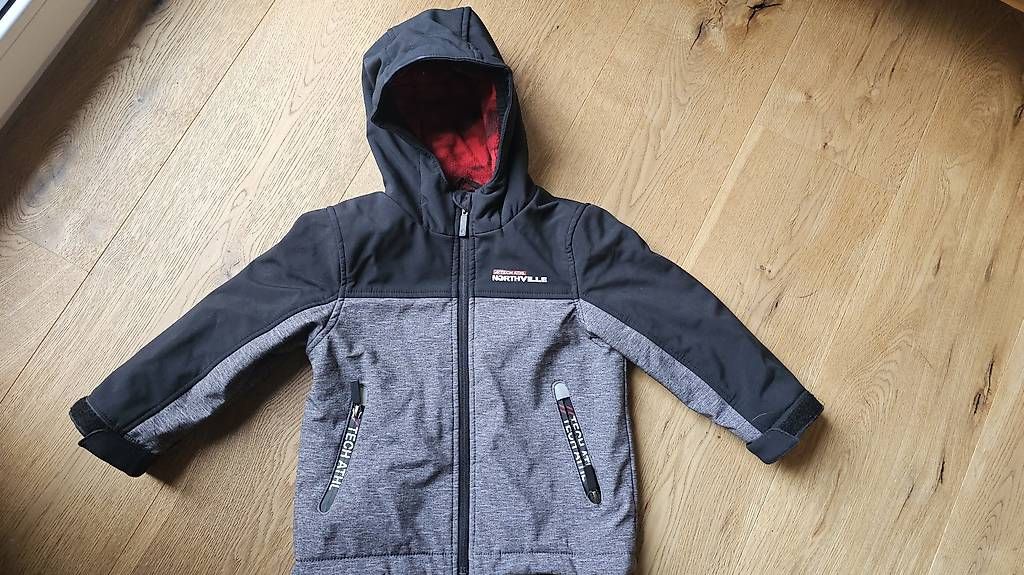 Giacche & Cappotti: Softshelljacke gefüttert Grösse 98 – Usato da Elgg venduto da soleo509