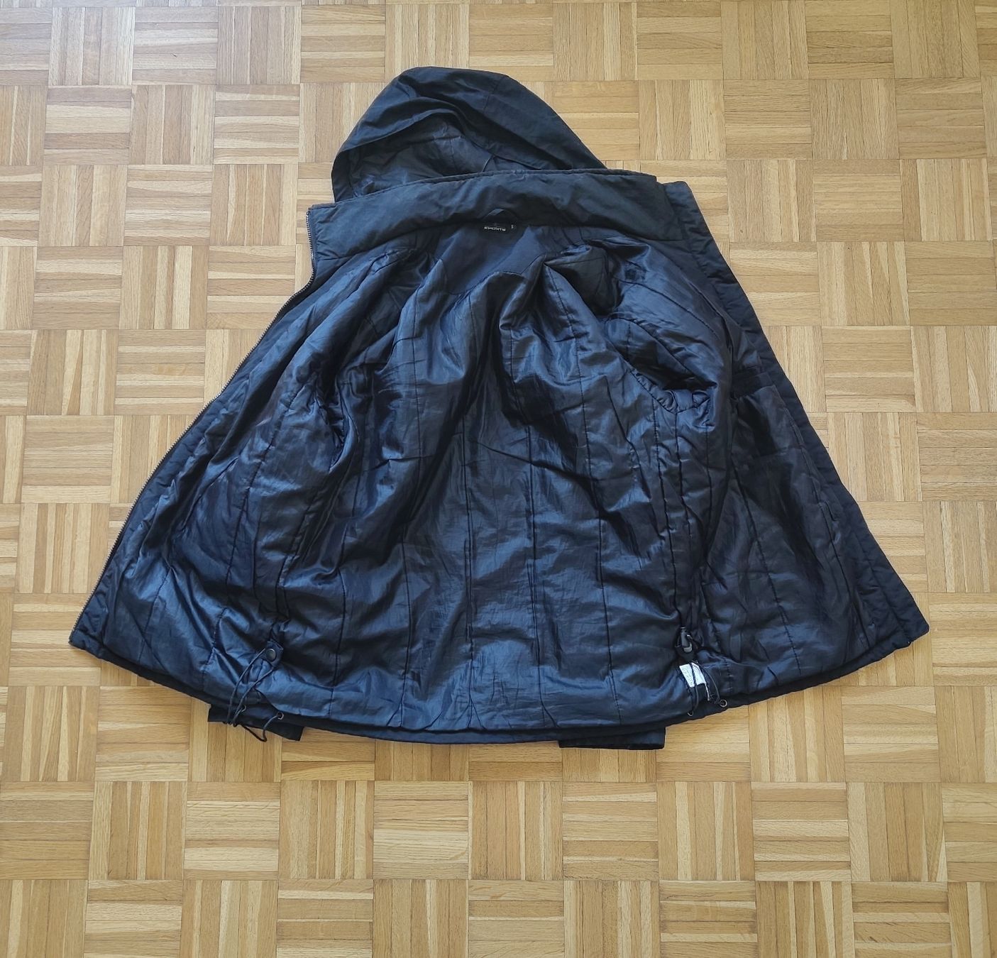 Giacche: Jacke zu verschenken – Usato da Ittigen venduto da hjk_w7z8 2