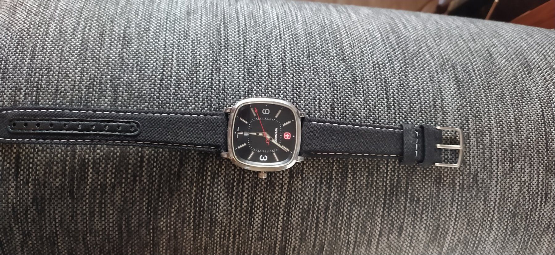 Wenger Uhren: Wenger Uhr – Neu (gemäss Beschreibung) aus Thun von Rado-17 3