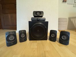 Logitech Z906