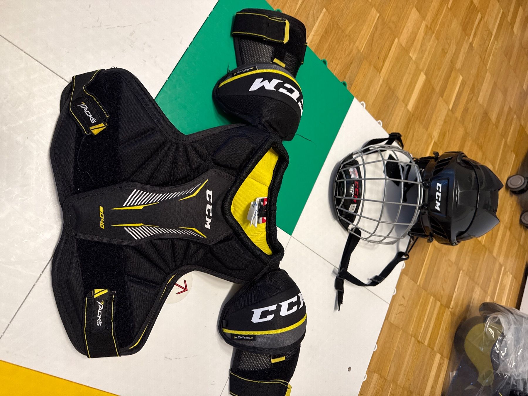 Ccm Schutz & Schoner: CCM Eishockey Set Junior – Gebraucht aus Hinteregg von bubastis 4