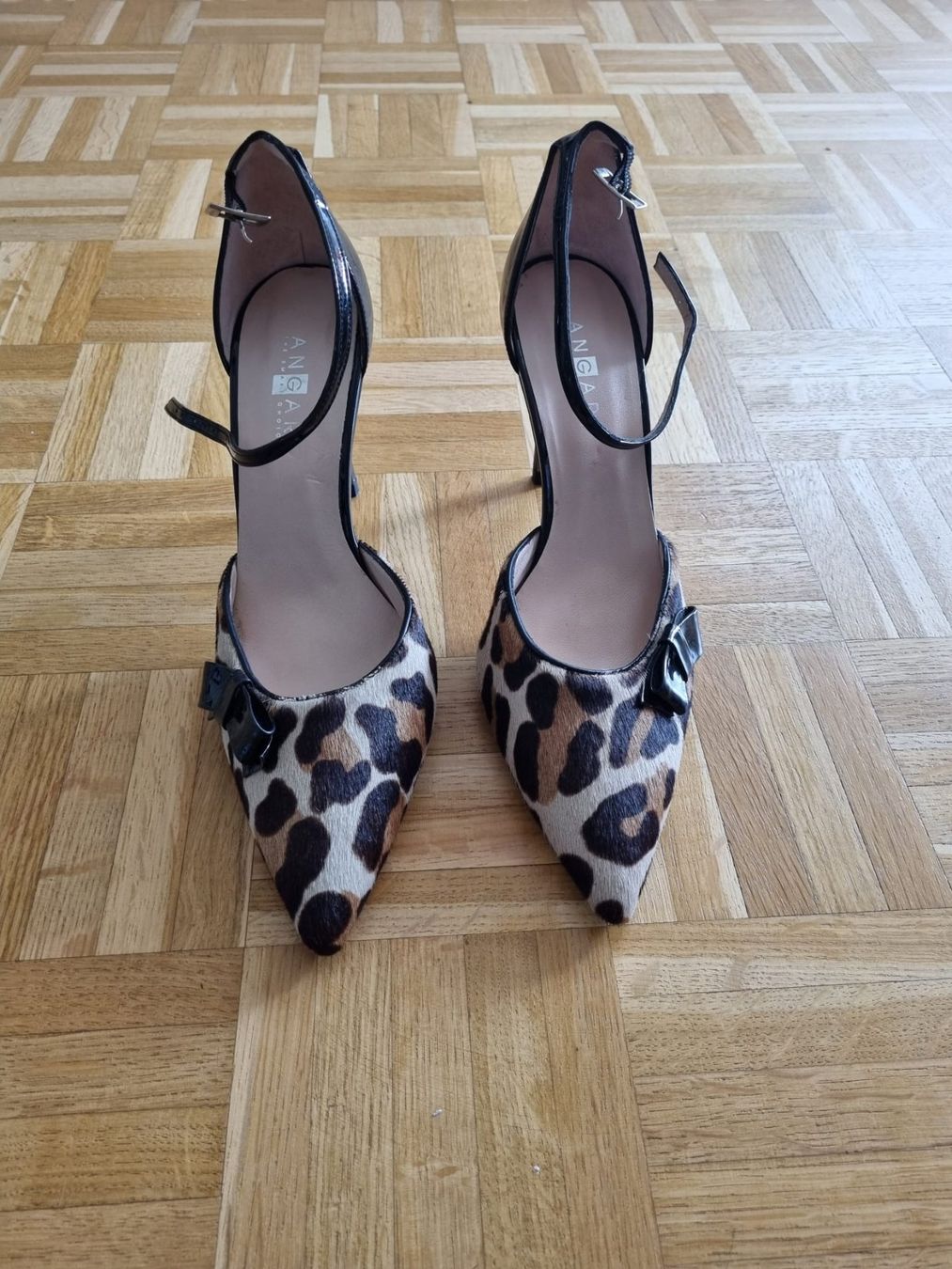 Scarpe da donna: Angari Pumps Grösse 40 – Usato da St. Gallen venduto da mania03
