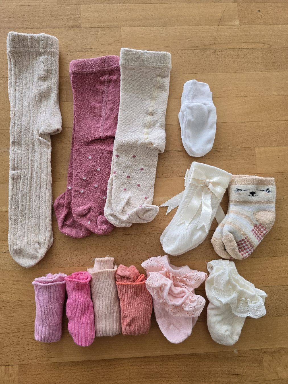 H&M Lotti & Set di vestiti: Kleiderpaket Gr. 56 (24 Stück) – Usato da Seedorf UR venduto da kal_gvj5 2