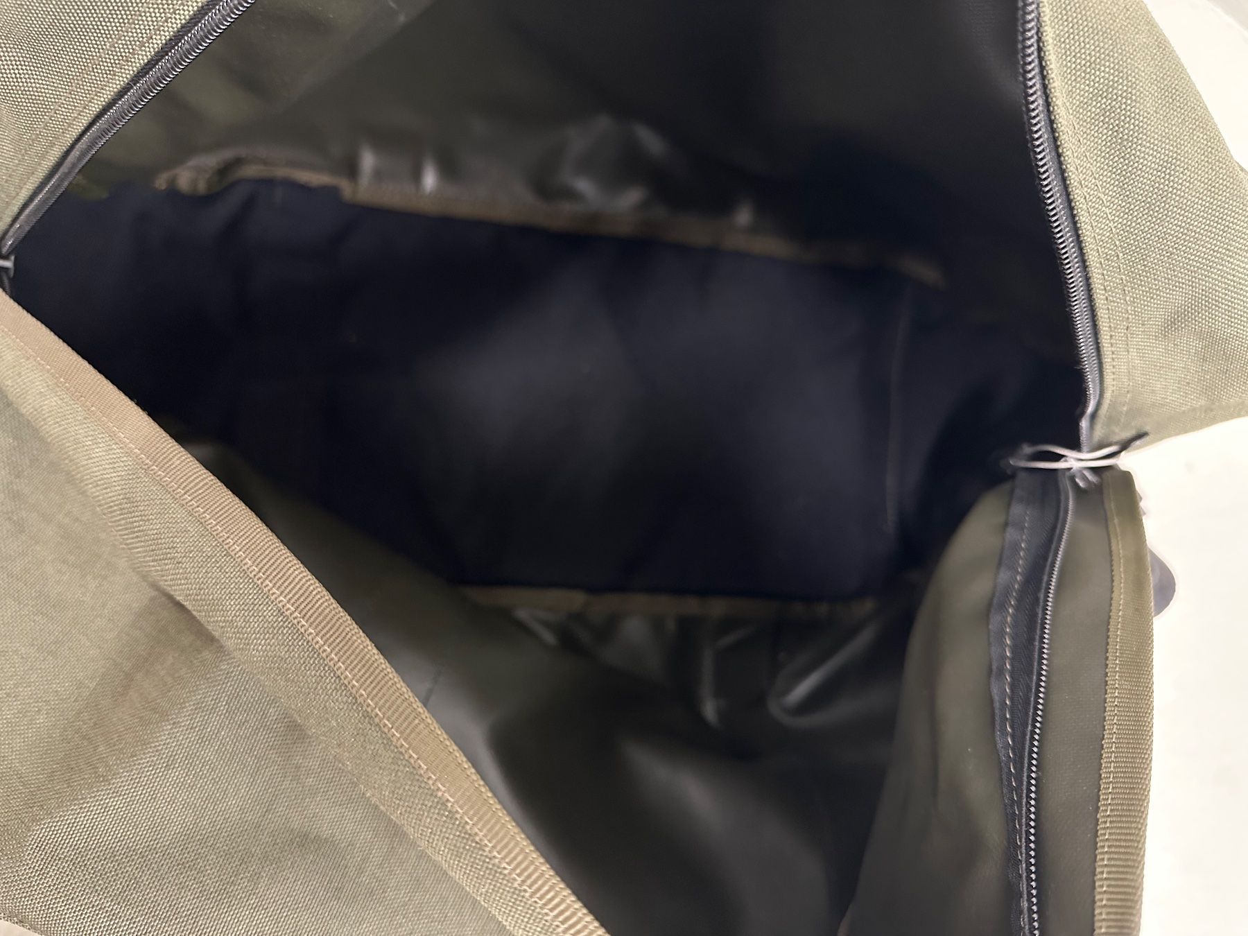 Armée suisse Sacs: Schweizer Militär F Sack / Tasche – D'occasion à Ebikon par Gaenggeliwaar 4