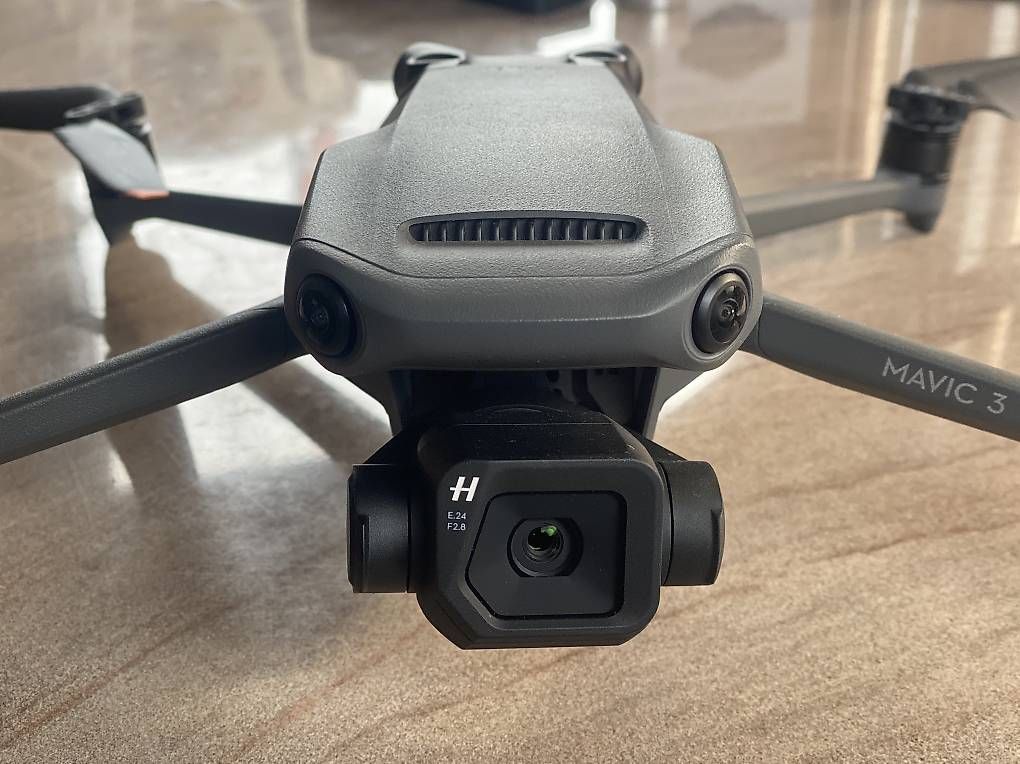 DJI Caméscopes: DJI Mavic 3 classic Drone (sans télécommande) – D'occasion à Sion par man_h2yn