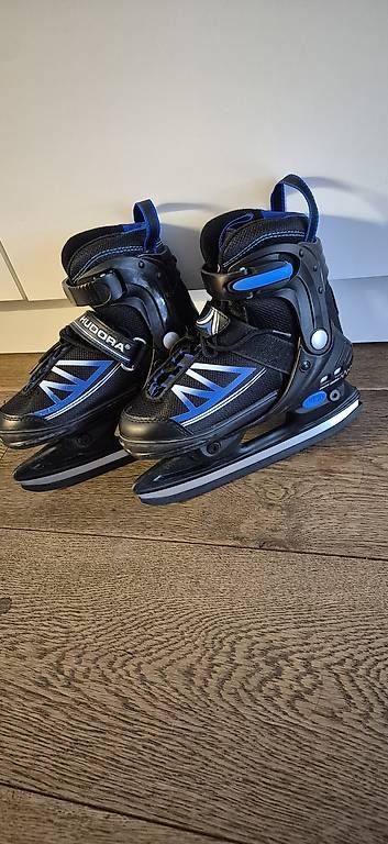 Hudora Pattini da ghiaccio: Hudora Schlittschuhe, Grössenverstellbar – Usato da Buchs SG venduto da nst13
