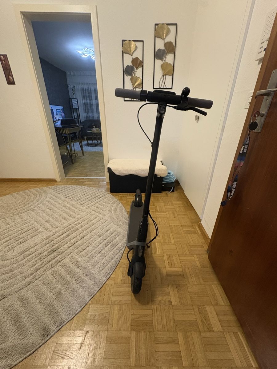 Elektromobile: Ninebot E2 – Neu (gemäss Beschreibung) aus Basel von Dima.K 8
