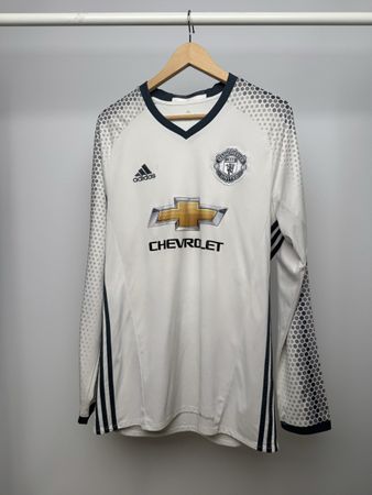 Manchester United 16/17 third shirt