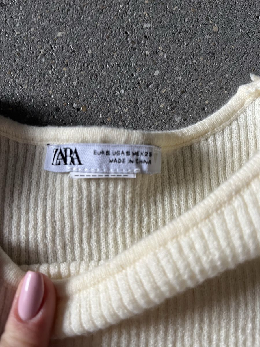 Zara Maglioni & Felpe: Oberteil mit Glitzer – Usato da Möhlin venduto da eny_lsk7 2