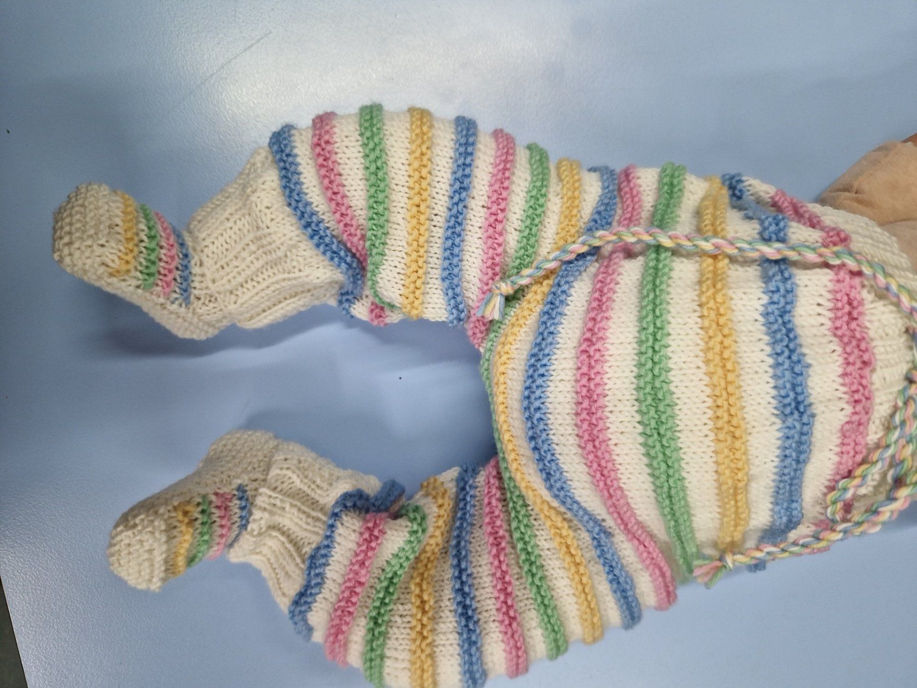 Lotti di vestiti: Ensemble bébé tricoté main 3-6 mois UNIQUE – Nuovo e nell'imballaggio originale da St-Imier venduto da goodber 5