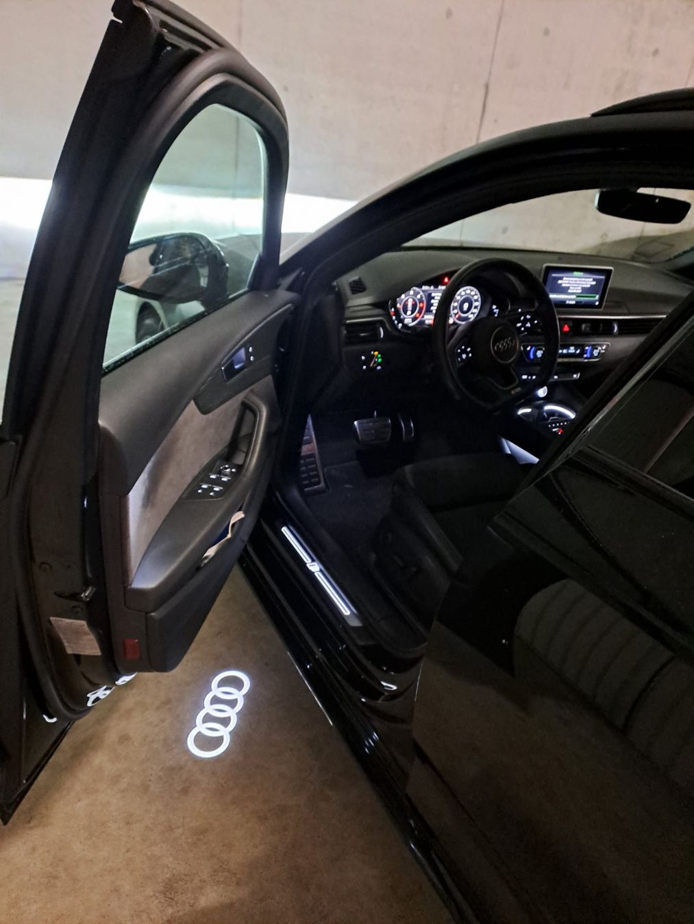 Audi Autos: Audi A4 Avant Quattro S-Line, Noire, Superbe État! – Gebraucht aus Peseux von mar_72rm 6