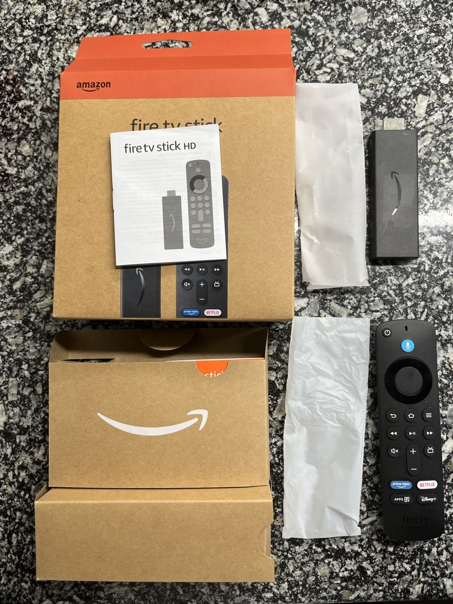 Amazon Lecteur multimedia & Streamer: Amazon Fire TV Stick mit Fernbedienung – D'occasion à Belp par embudu20