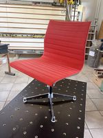 Eames Aluminium Chair EA 101 Herman Miller