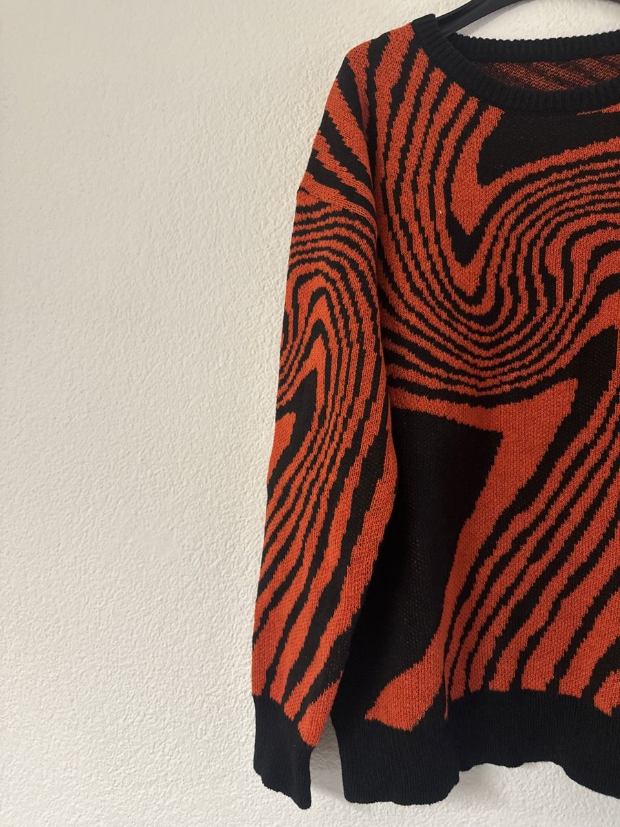 Maglioni & Felpe: Stylischer Pullover, Grösse M, schwarz-rot – Nuovo (secondo la descrizione) da Solothurn venduto da Ib1a 2