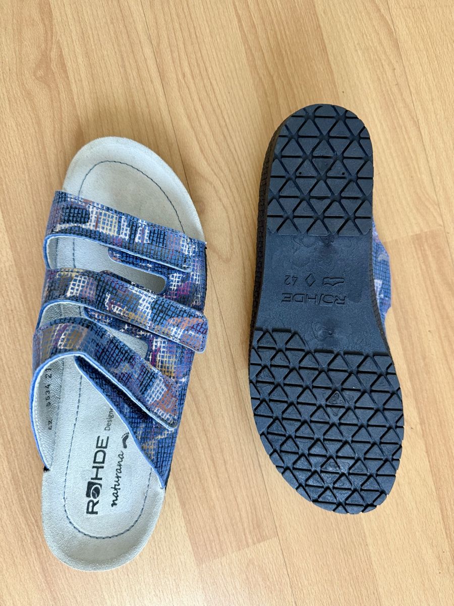 Damenschuhe: Offene Schuhe – Neu (gemäss Beschreibung) aus Zug von Malibu117