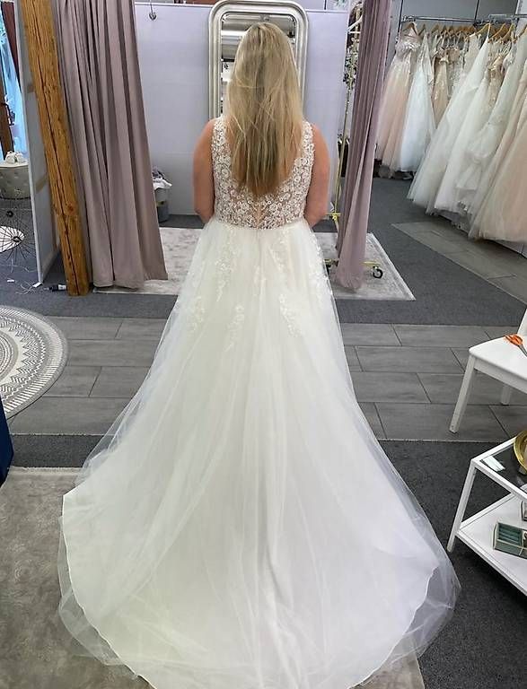 Kleider: 1x benutztes Brautkleid ivory mit Glitzertüll – Gebraucht aus Frutigen von sal_9lqd 3