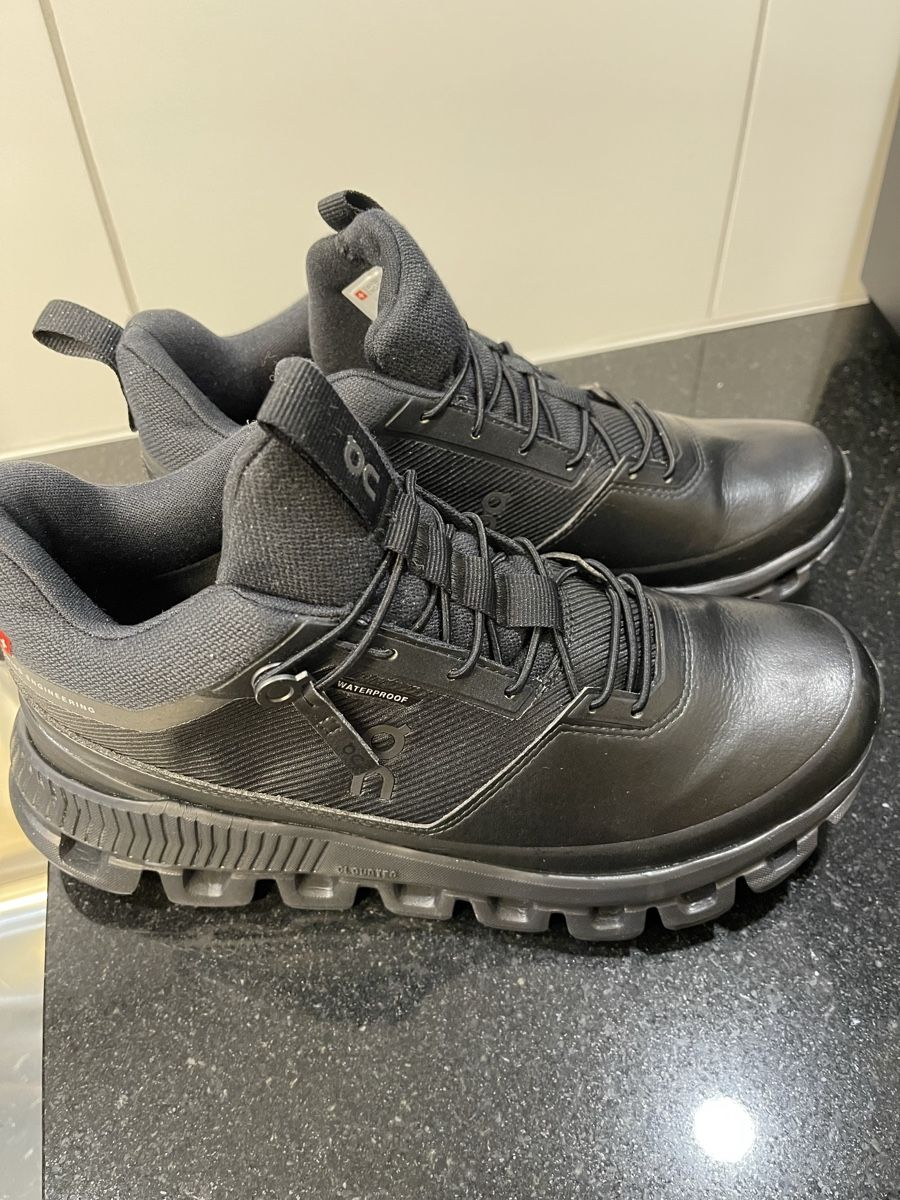 Damenschuhe: On Cloud Hi Waterproof Laufschuhe - Schwarz – Neu (gemäss Beschreibung) aus Oberrieden von Boccia1981 1