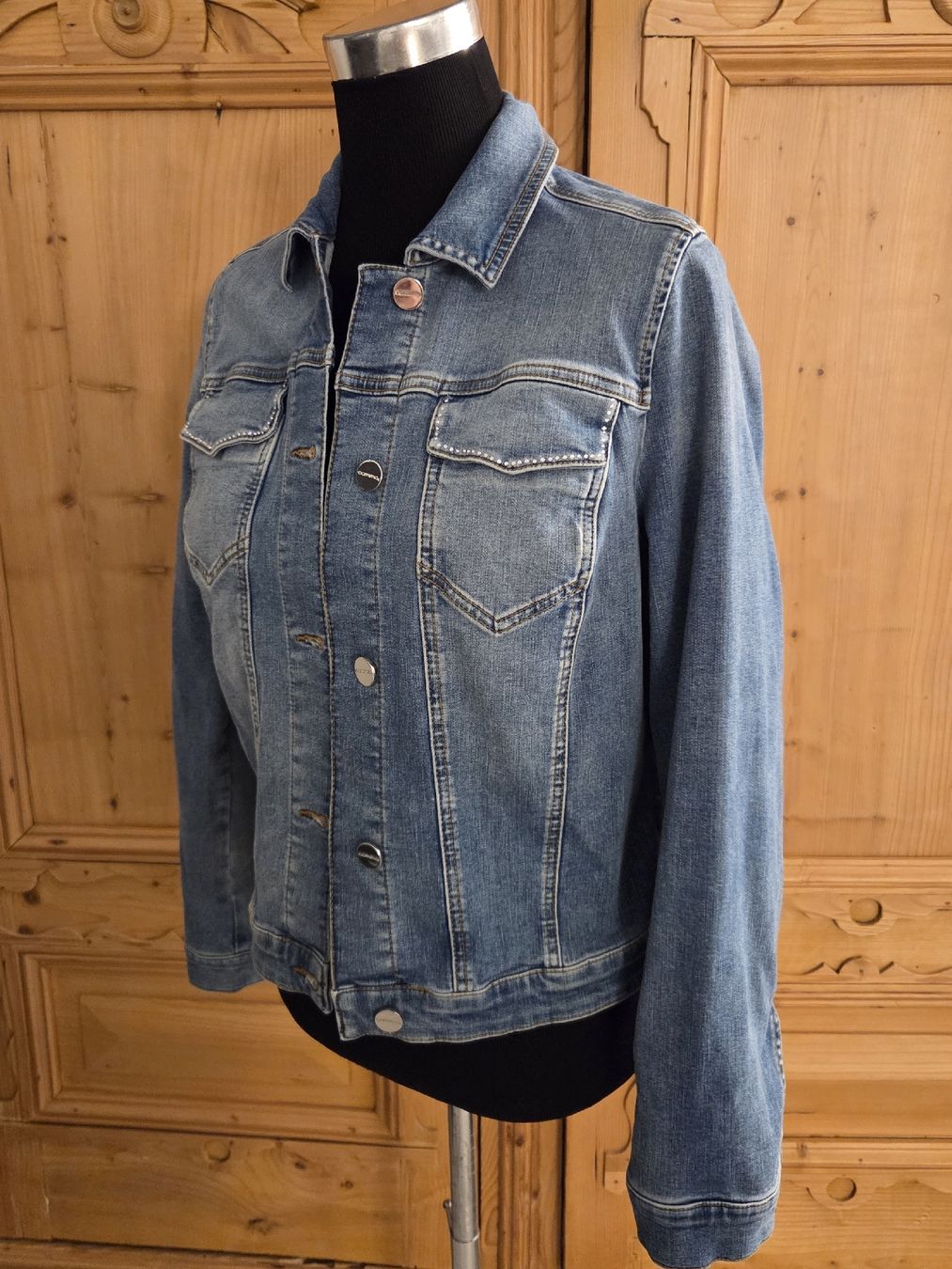 Comma Jacken: schöne Jeansjacke, Comma – Neu (gemäss Beschreibung) aus Wiesendangen von Sinhuk 2