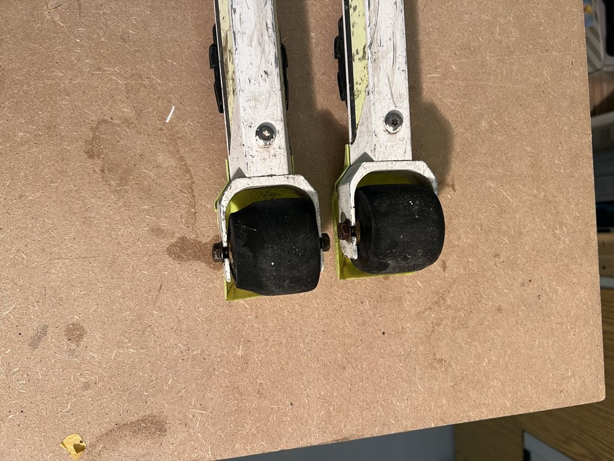 Skis: SWIX Classic Roadline C2 Rollerskis – Gebraucht aus Zuoz von Grialetsch22 1