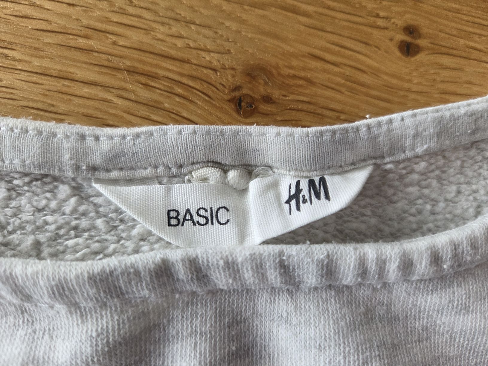 H&M Pulls et sweat-shirts: Pullover H&M Basic hellgrau Melange Gr. XS – D'occasion à Villars-sur-Glâne par richardette 4