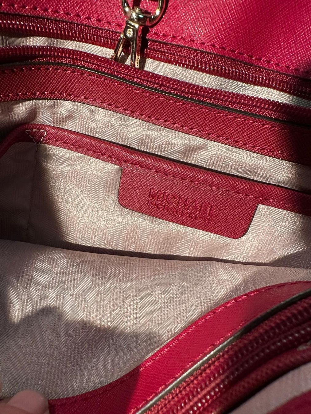 Michael Kors Borse da donna: Michael Kors Red Leather Tote Bag - Stylish & Spacious – Usato da Lausanne venduto da vas_mbk2 3