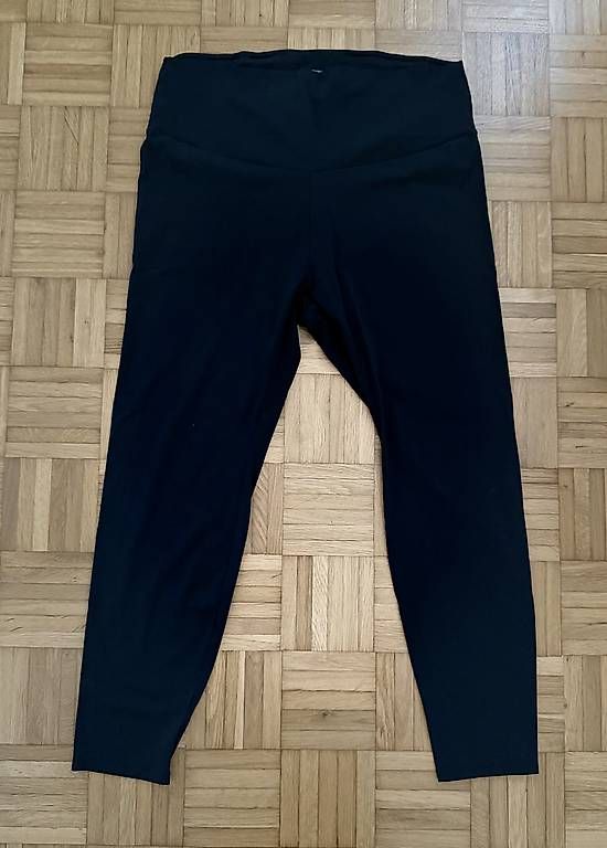 Leggings: OYSHO, Schwarze Leggings, Gr. 44 – Usato da Zollikofen venduto da lili.j 1