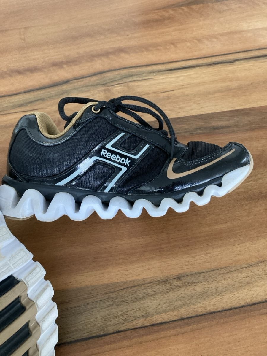 Reebok Scarpe da uomo: Reebok ZIGTech Laufschuhe, Top Zustand, Grösse 40 – Usato da Niederscherli venduto da Doene0 2