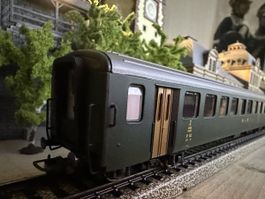 Liliput L334965 BLS 2. Klasse Personenwagen