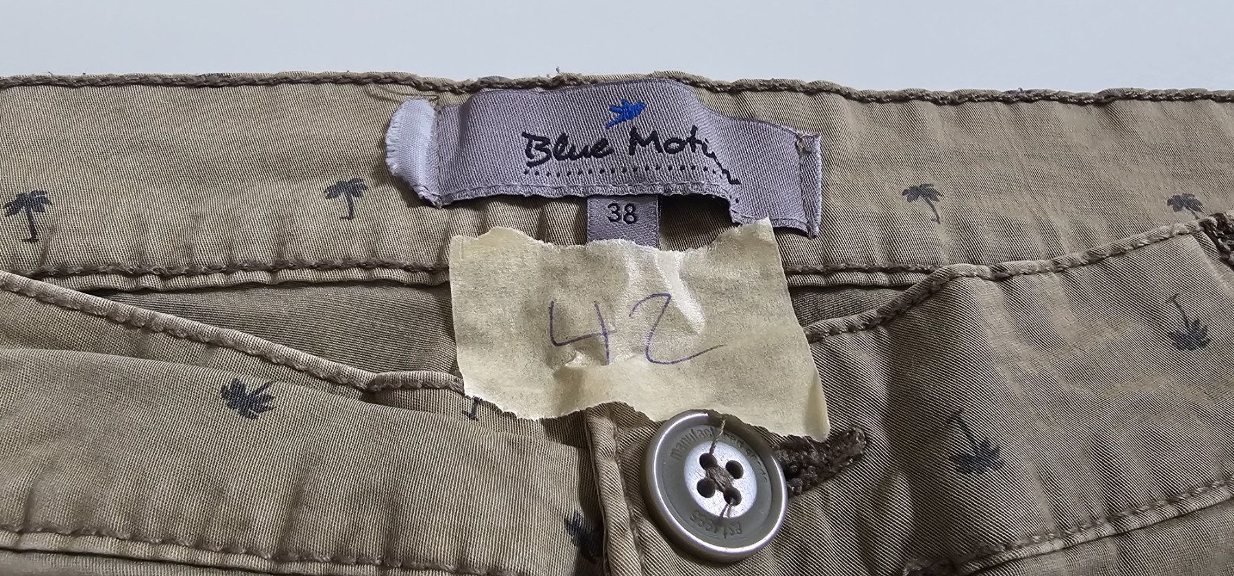 Pantaloni: Shorts mit Palmenmuster, Grösse 38 – Usato da Azmoos venduto da Jadejo 3
