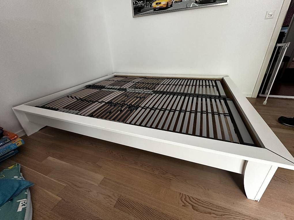 Letti: Bett 160x200 mit Lattenrost  – Usato da St. Gallen venduto da jol_yrm2 2