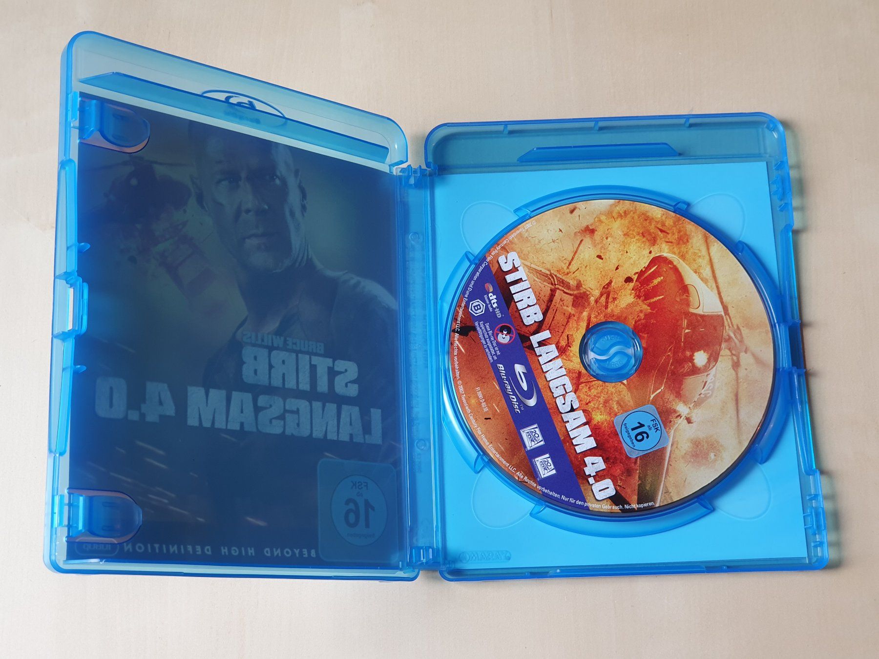 Tutti i DVDs: Stirb Langsam 4.0 – Usato da Stansstad venduto da collectorsshop 2